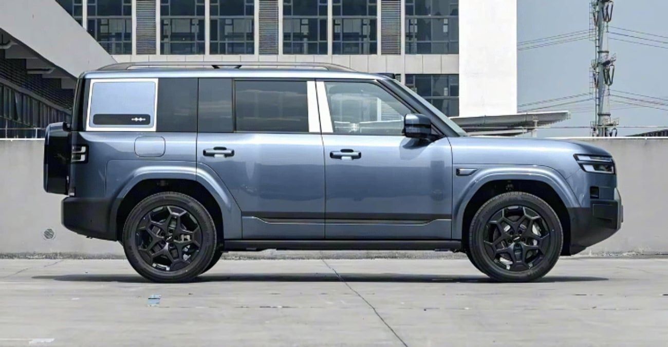 بي واي دي ليوبارد تيتانيوم 7 Ultra