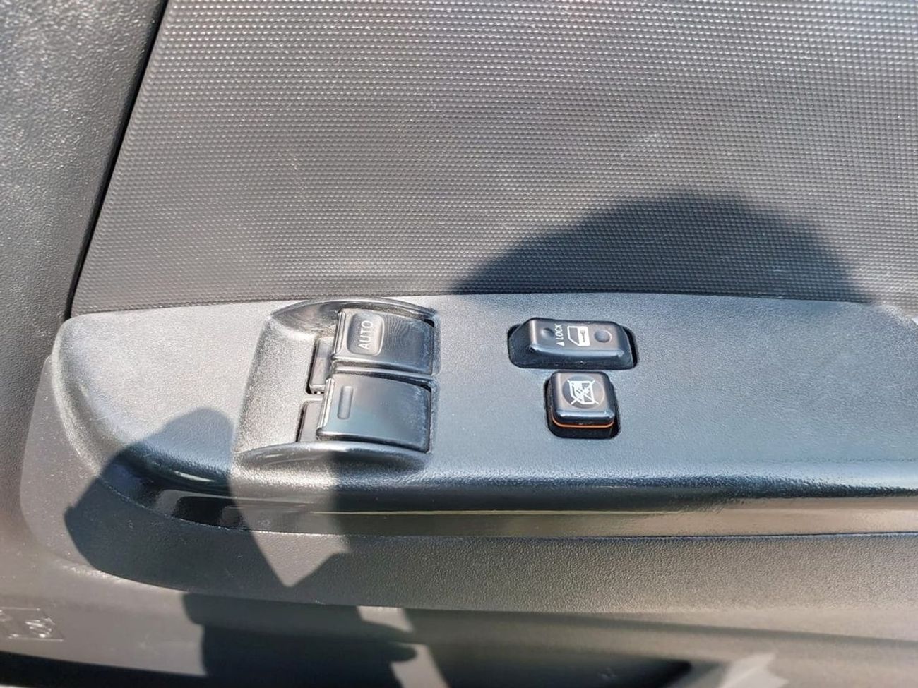 تويوتا هاياس TOYOTA HIACE COMMUTER VAN RHD 2009 MODEL 3.0 L DIESEL MANUAL(PM07365)