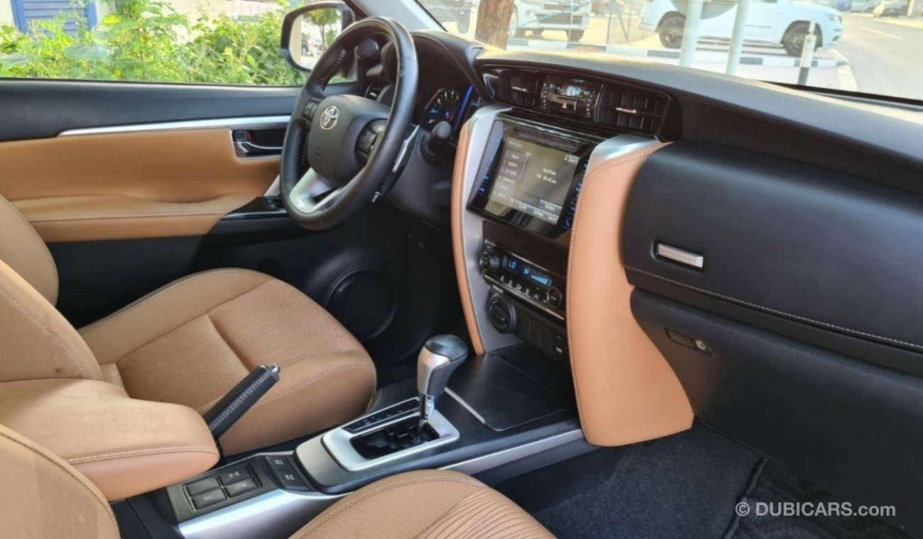 تويوتا فورتونر Toyota Fortuner GXR V6 2018 GCC Perfect Condition Low Mileage