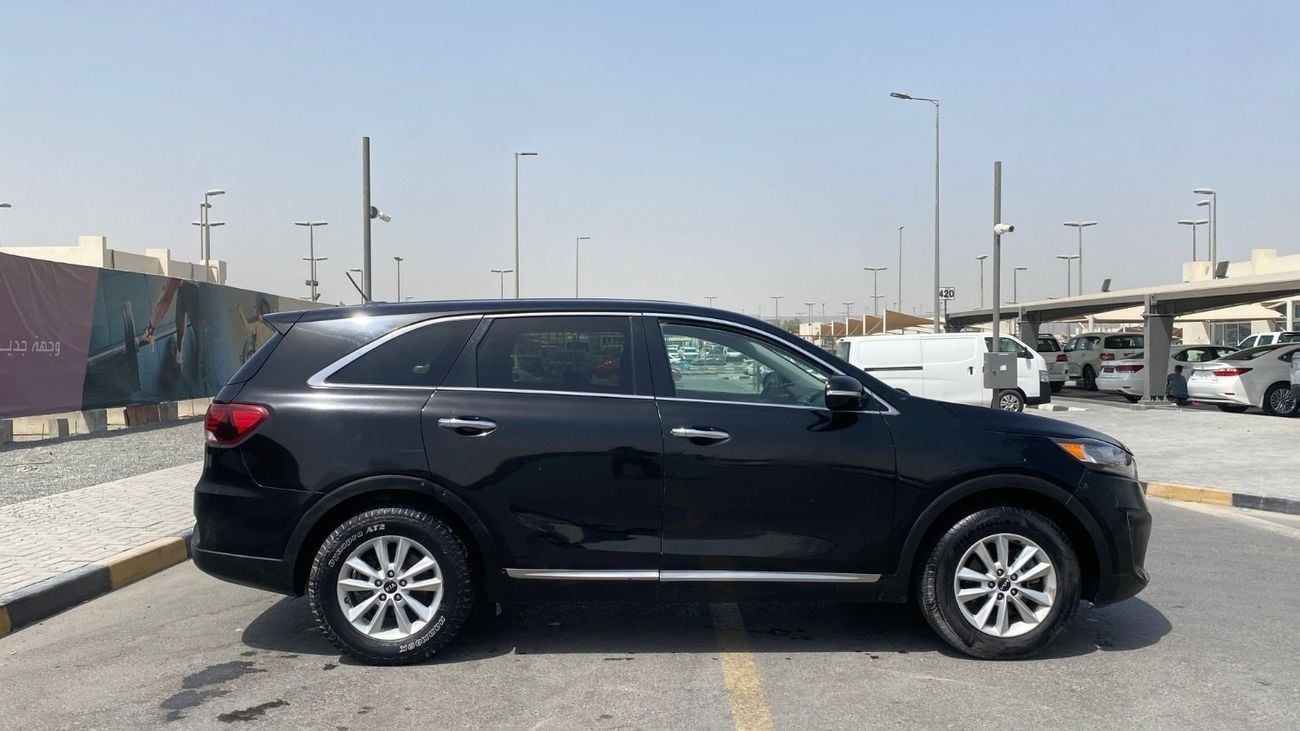 Kia Sorento Base 2.4L FWD