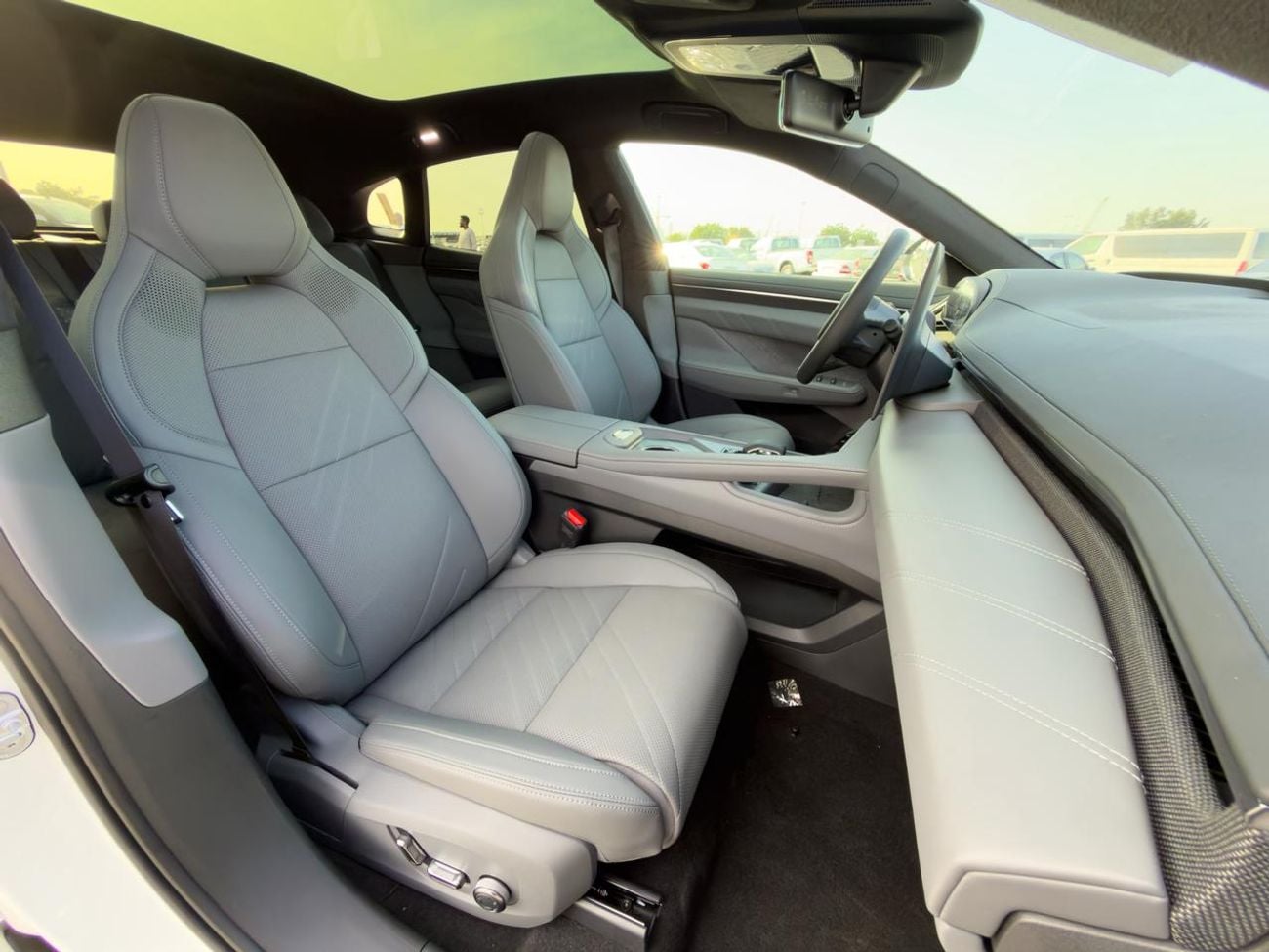 زيكر 001 Long Range AWD