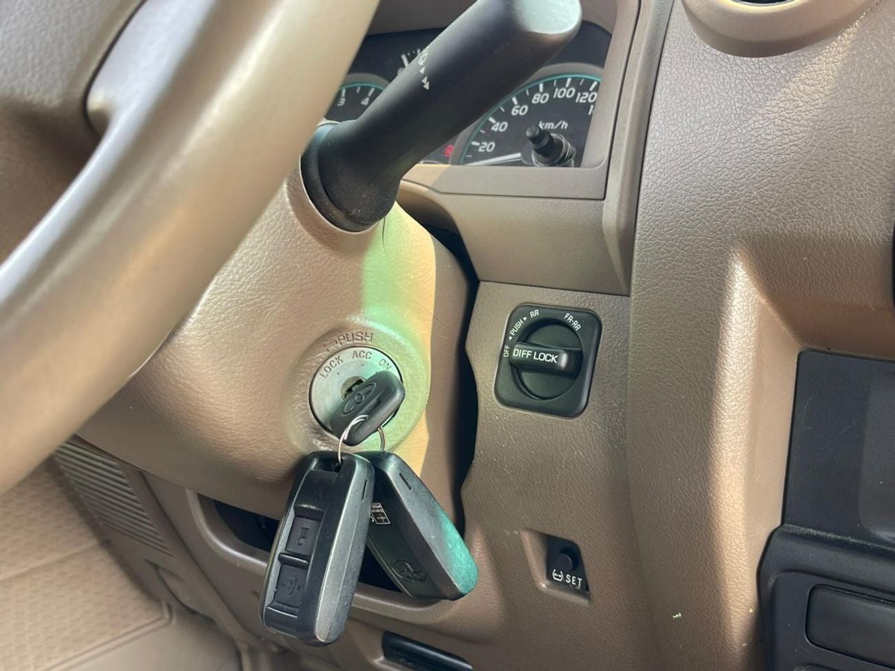 Toyota Land Cruiser Pick Up Std 4.0L Single Cab Utility 4WD Toyota LC DC MT Petrol 2021 diff 4.0L 4WD GREEN