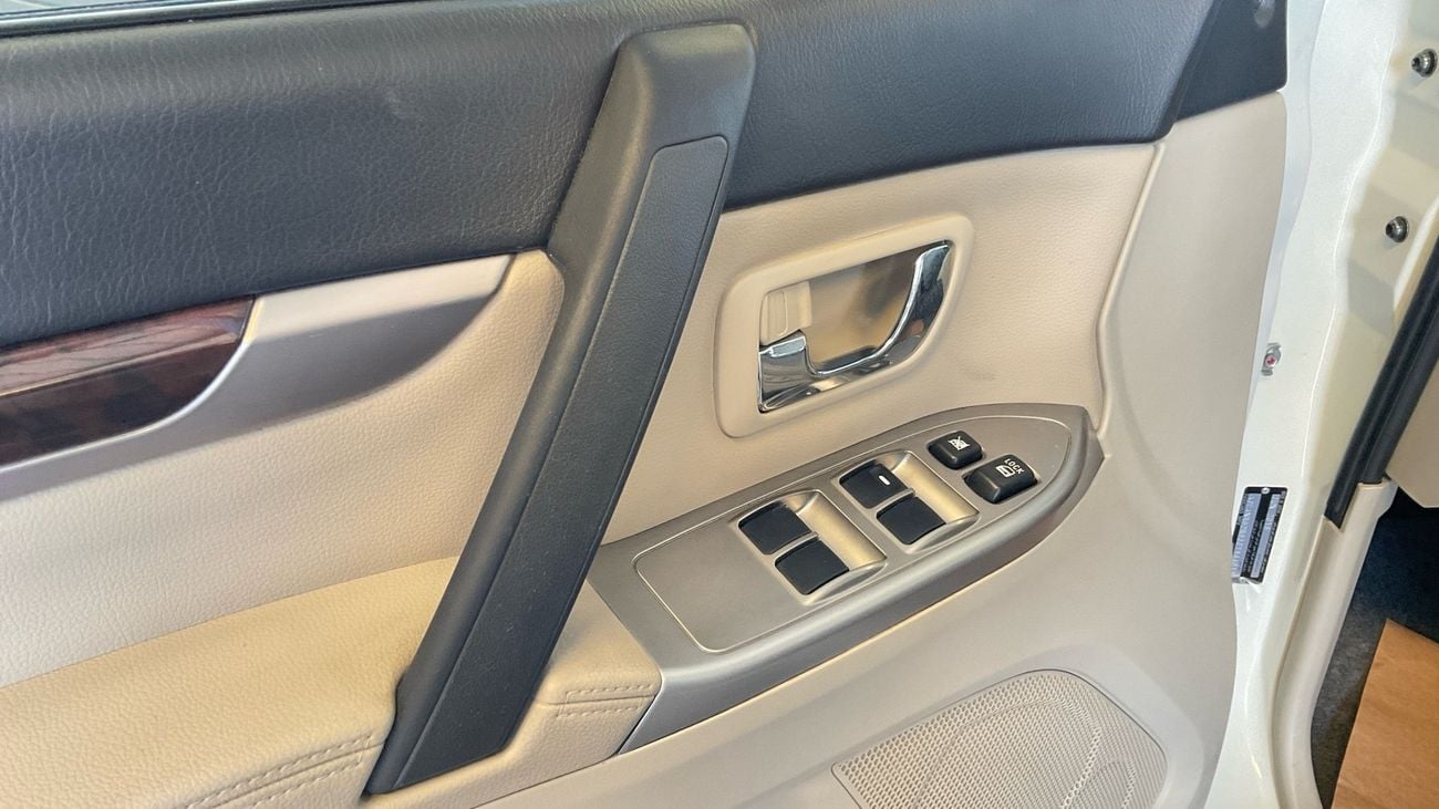 Mitsubishi Pajero GLS Highline 3.8L (274 HP) GLS Highline | Guaranteed Warranty | 0 Down Payment