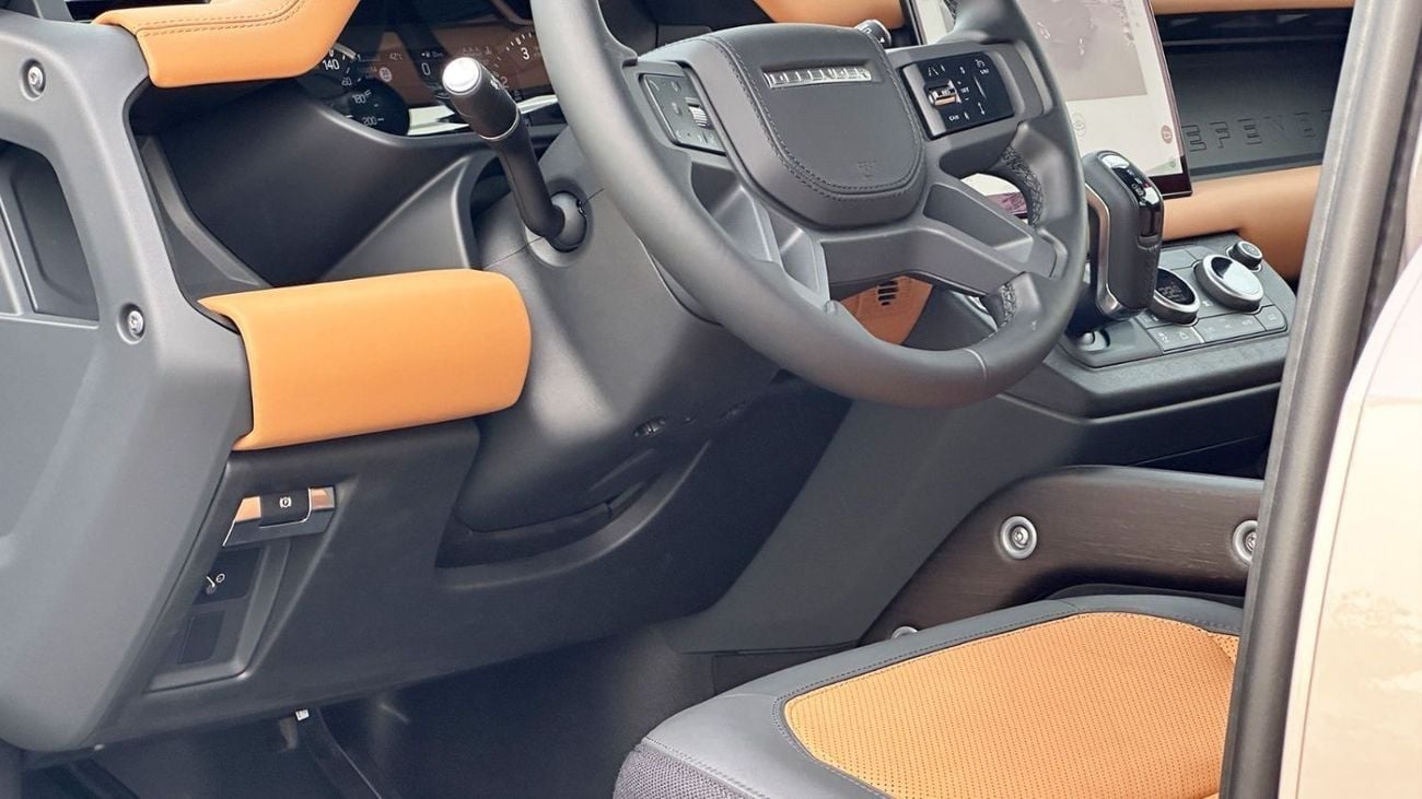 لاند روفر ديفندر P400 110 X-Dynamic HSE 3.0L (5 Seater)