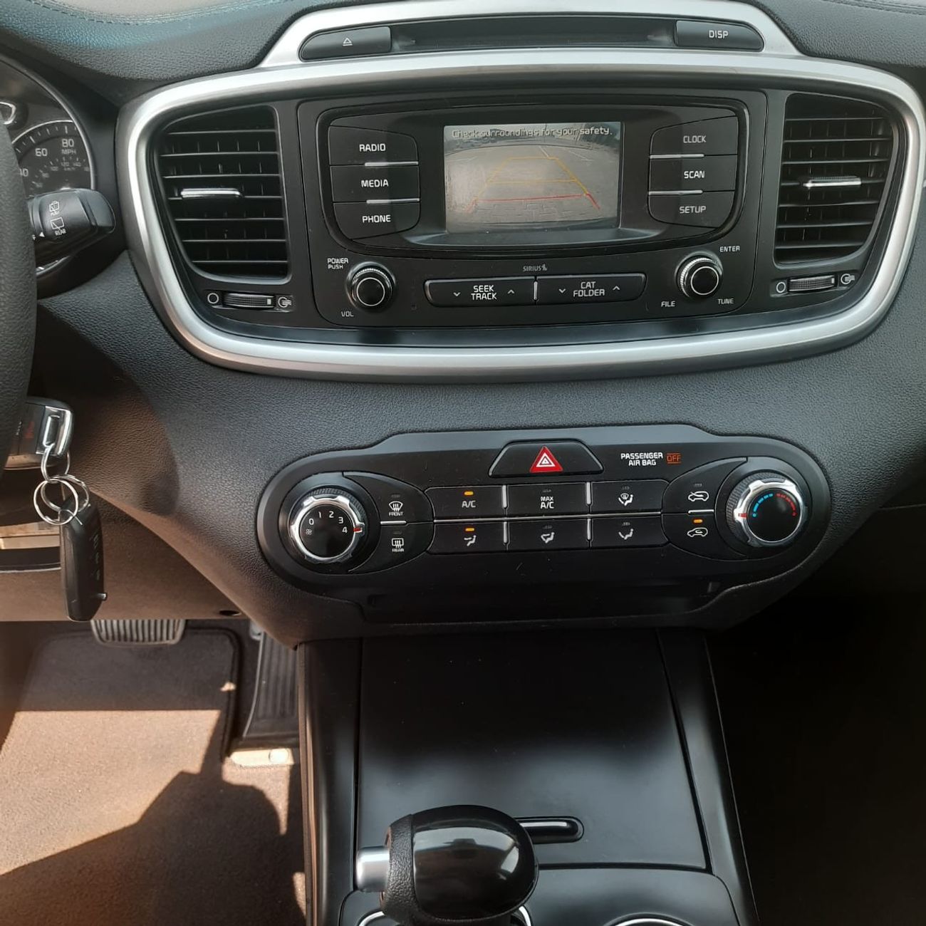 كيا سورينتو LX