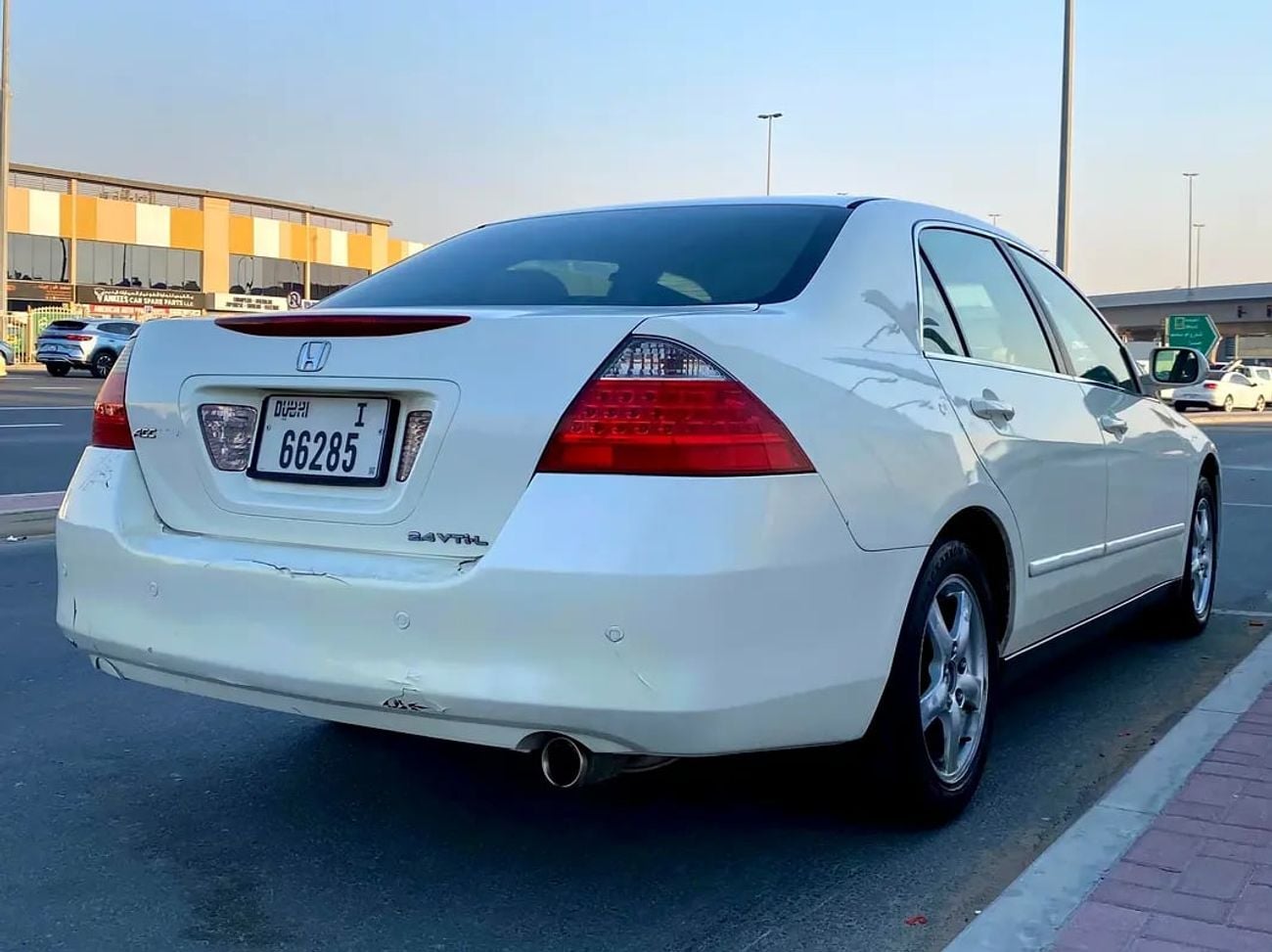 هوندا أكورد في تي آي إل 2.4 || VERY WELL MAINTAINED || GCC || SINGLE OWNER || ACCIDENT FREE