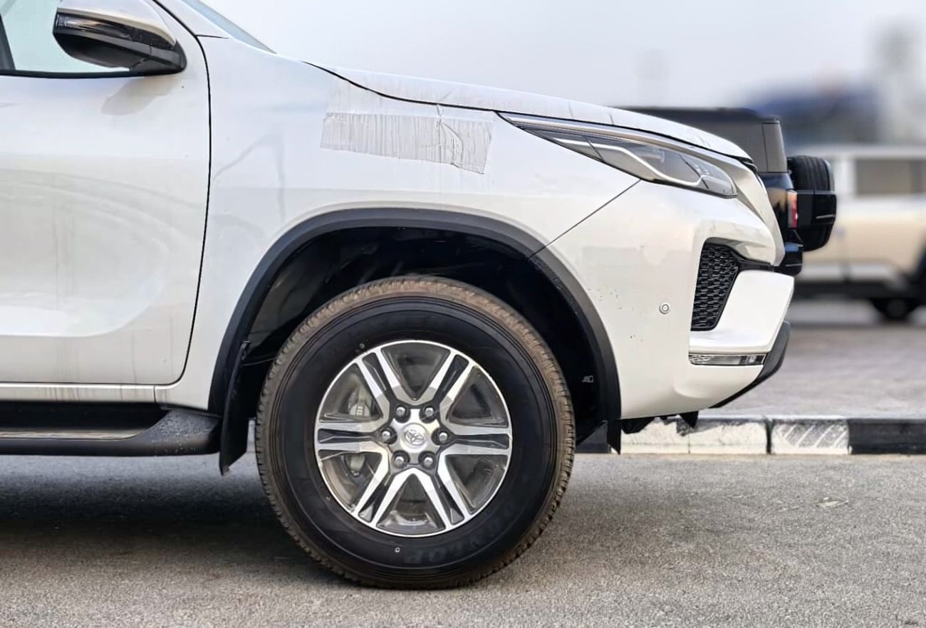 تويوتا فورتونر EXR 2025 TOYOTA FORTUNER 2.7L PETROL 4WD