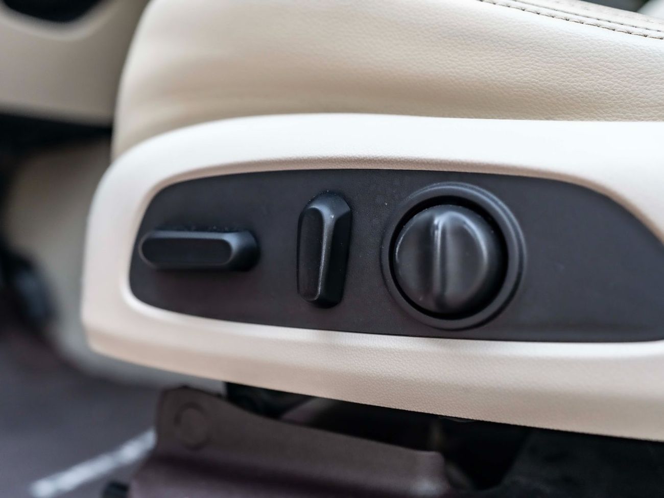 جي أم سي أكاديا Denali 3.6L