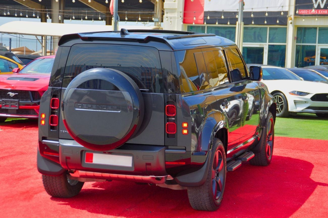 Land Rover Defender P400 90 X-Dynamic HSE 3.0L (5 Seater)