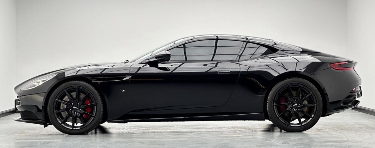 أستون مارتن DB11 2017 Aston Martin DB11 Launch Edition, Excellent Condition, GCC