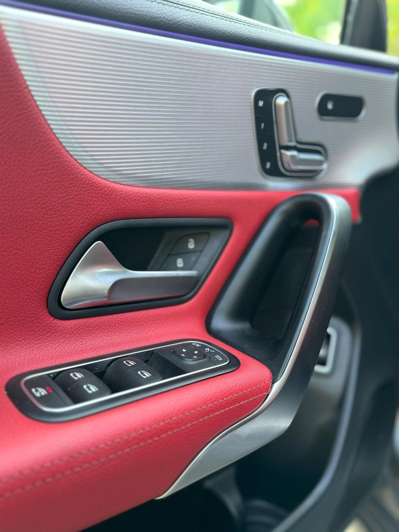 مرسيدس بنز A 200 Premium + 2.0L