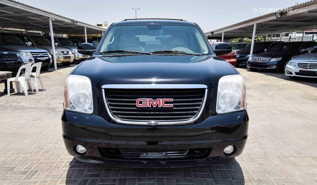 GMC Yukon SLT - GCC specs - price is negotiable