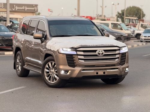 Toyota Land Cruiser GXR 2018 Upgrade 2024 V6 Full Option Petrol