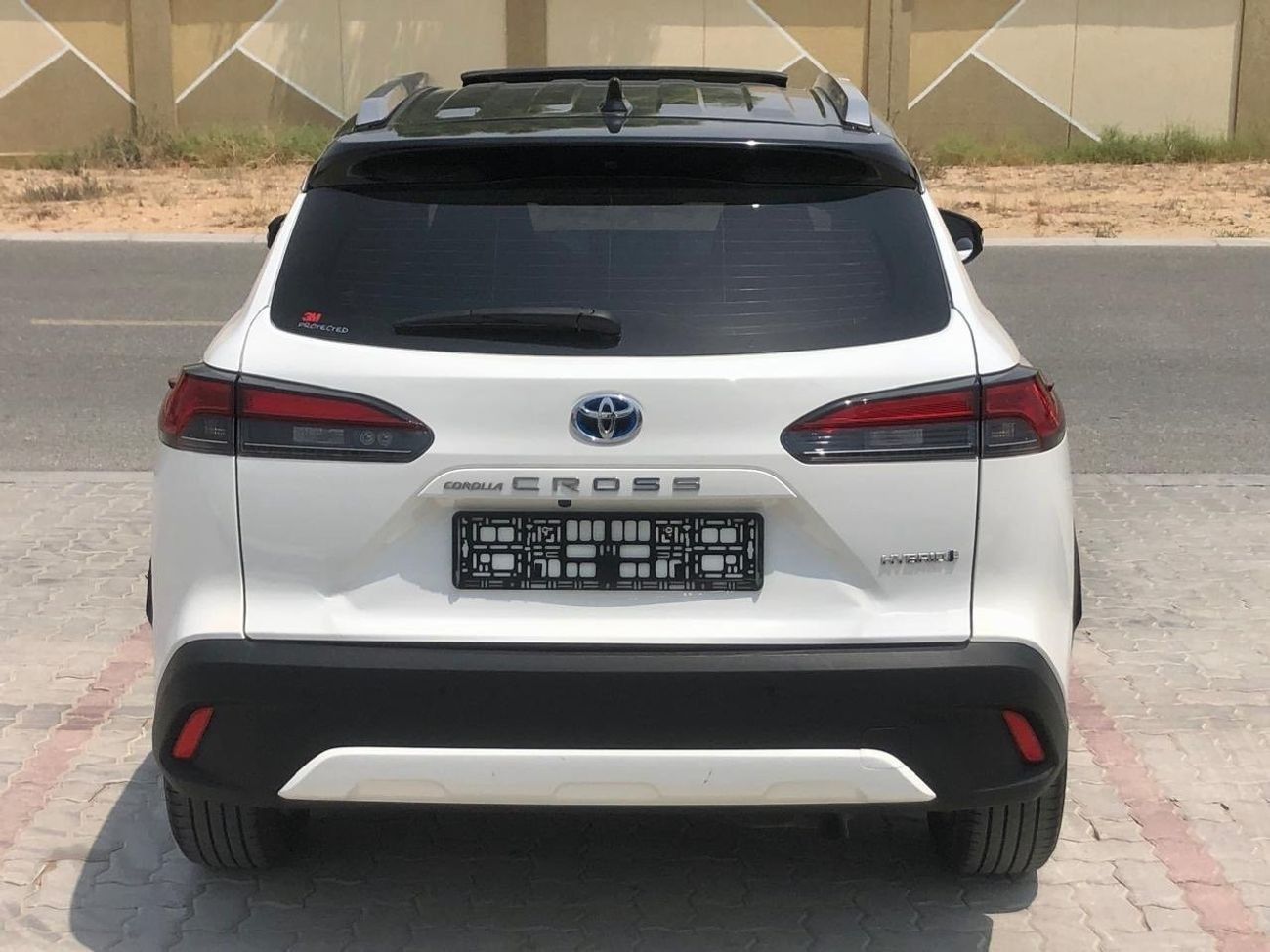 تويوتا كورولا كروس Top OF Range Corolla Cross 1.8L 2023 GCC (Hybrid) FULL OPTION