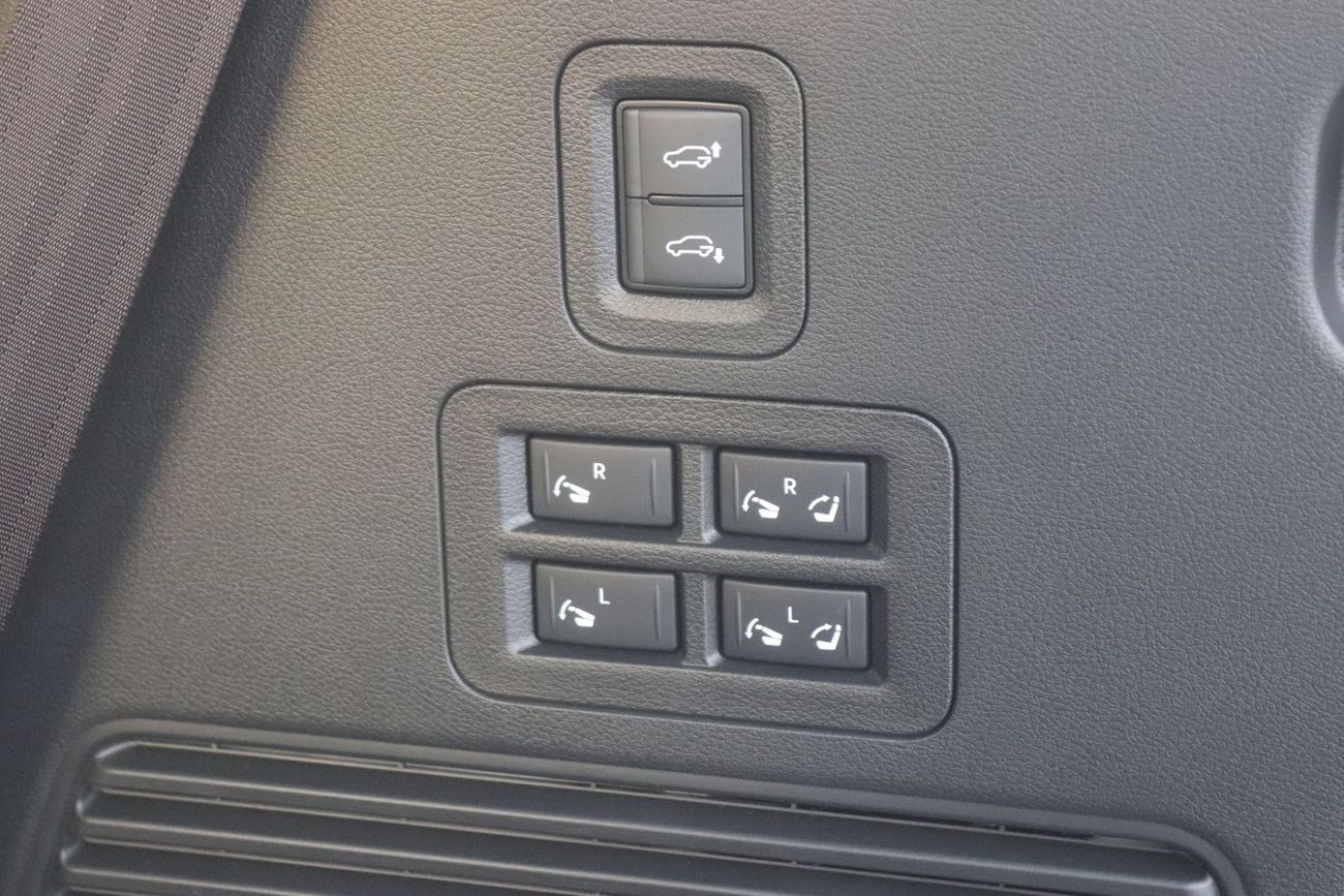 Nissan Patrol LE Platinum City 3.5L LE Platinum 3.5L, Leather Seat , Panoramic Roof , Alloy Wheels , Model 2025