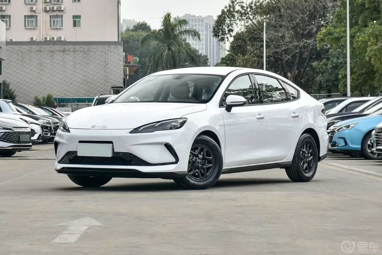 BYD Seal 05 DM-i 2025 BYD SEAL 05 DM-i HYBRID 55 KM