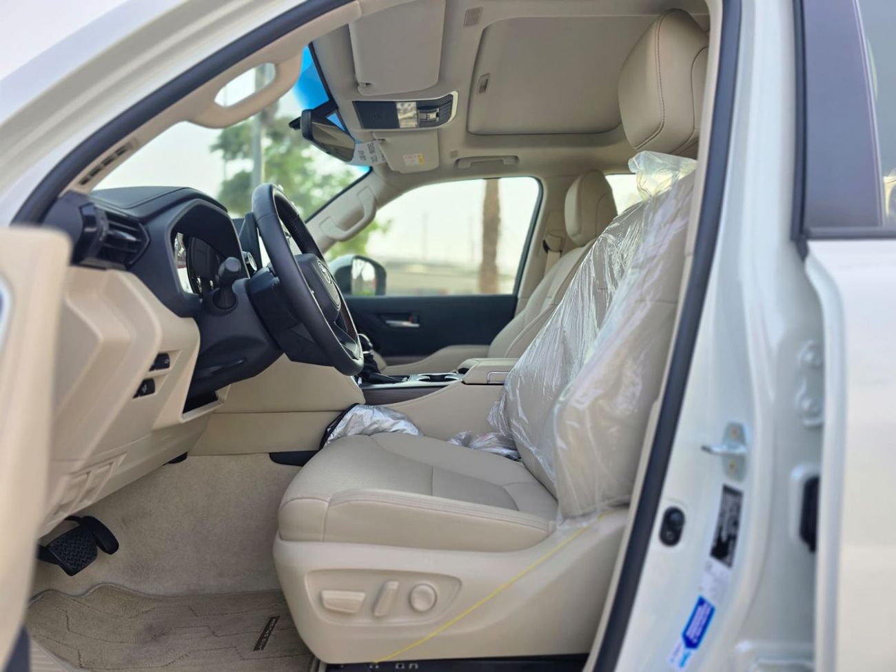 Toyota Land Cruiser GXR 4.0L 2025 GCC AL FUTTAIM WITH AGENCY WARRANTY IN BRAND NEW CONDITION