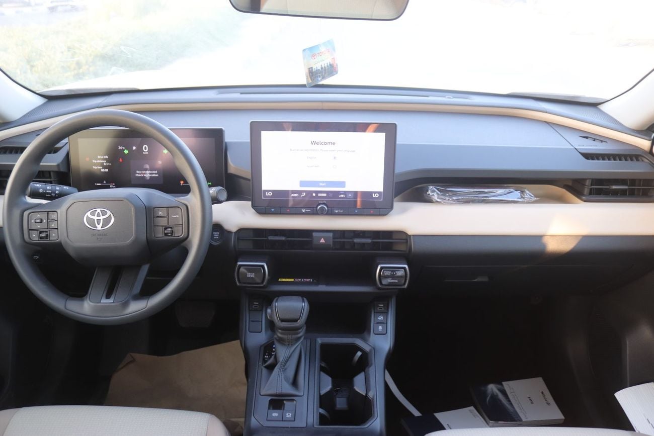 تويوتا راف ٤ 2.0 XLE , SUNROOF , ALLOY WHEELS , PUSH START, MODEL 2026