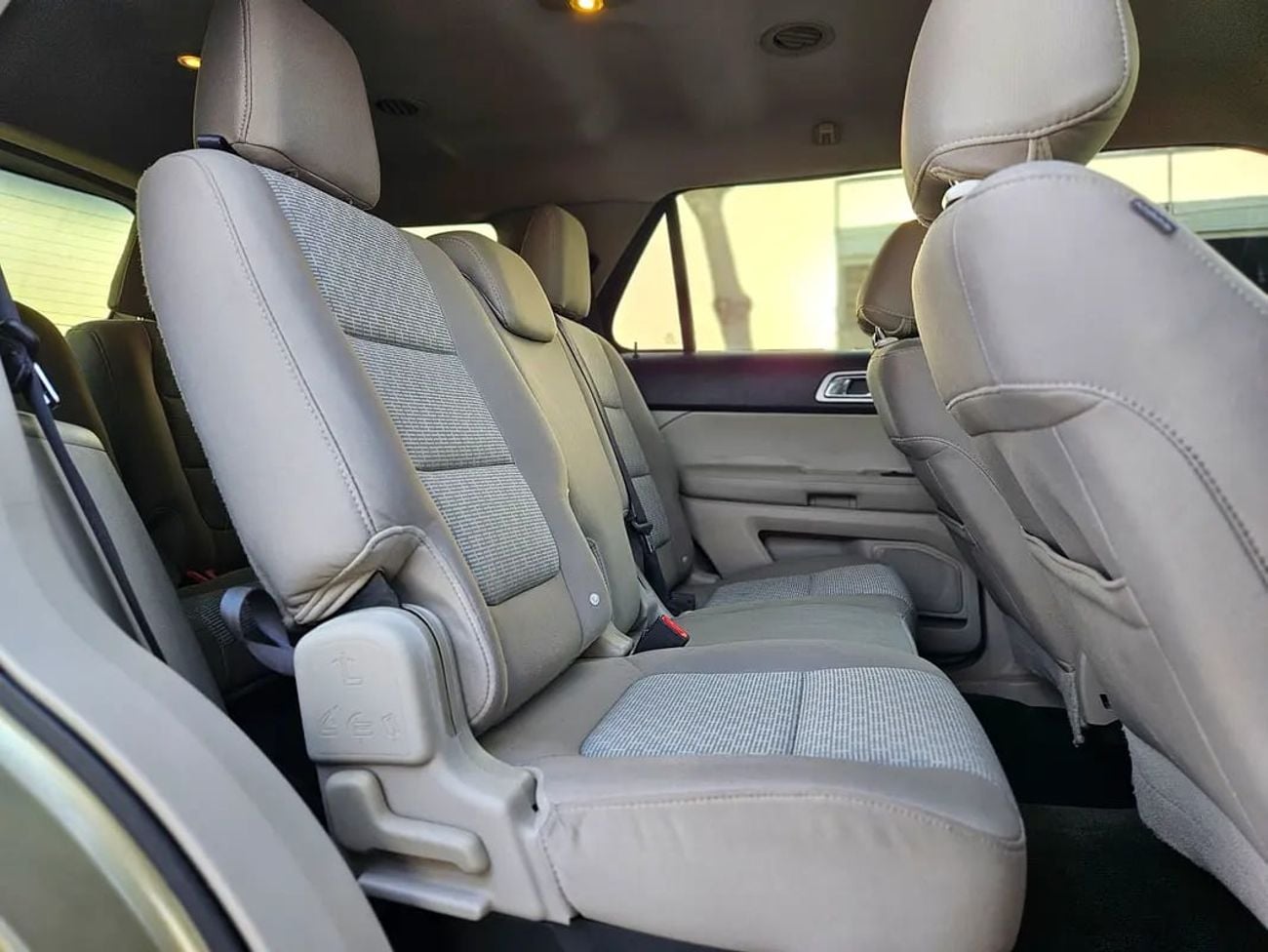 فورد إكسبلورر GCC Premium Condition 7 Seater SUV