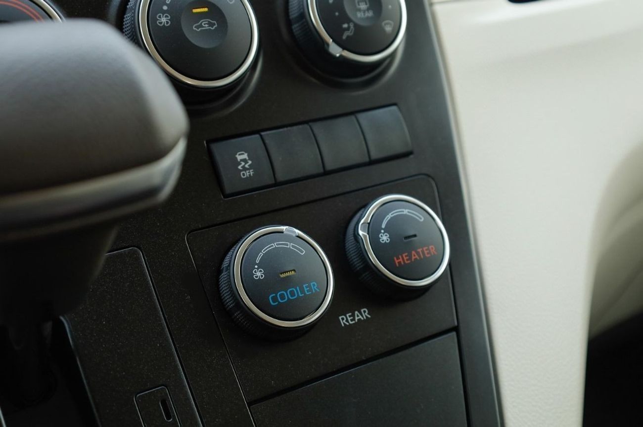 تويوتا هاياس TOYOTA HIACE GL 3.5L AT 2026