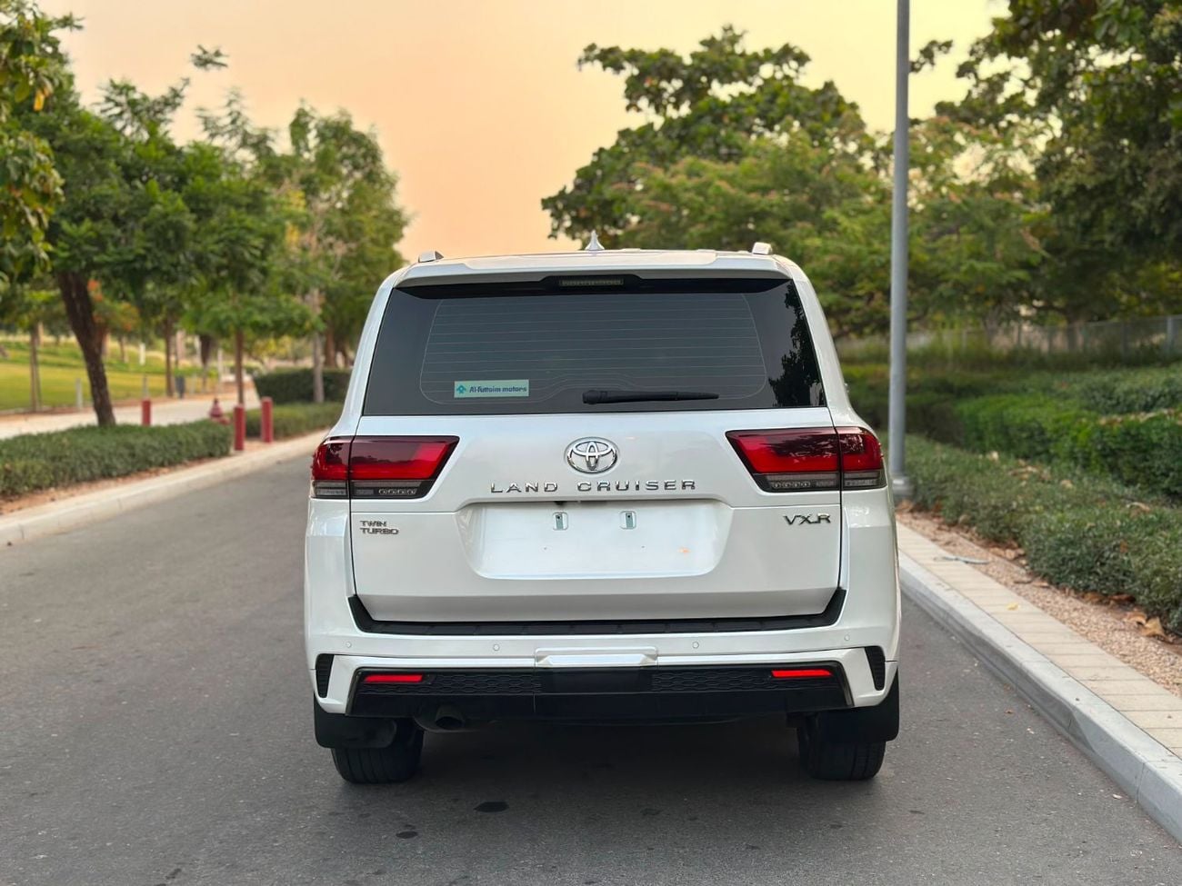 تويوتا لاند كروزر VXR