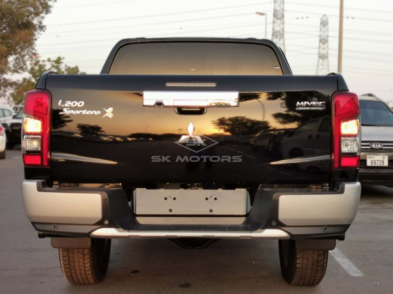 Mitsubishi L200 2.4L, Diesel, Automatic, Parking Sensors, Driver Power Seat, Leather Seats, Bluetooth (CODE # MSP03)