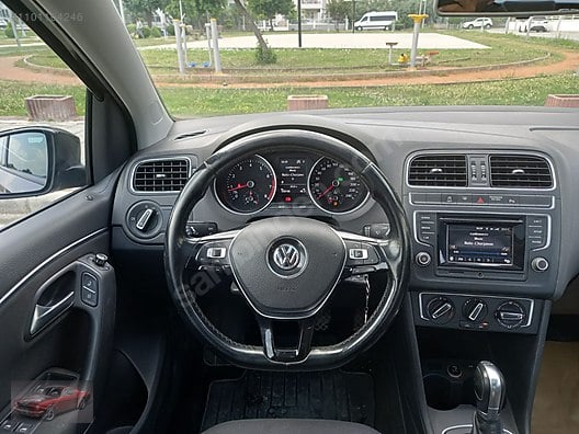 Volkswagen Polo interior - Cockpit