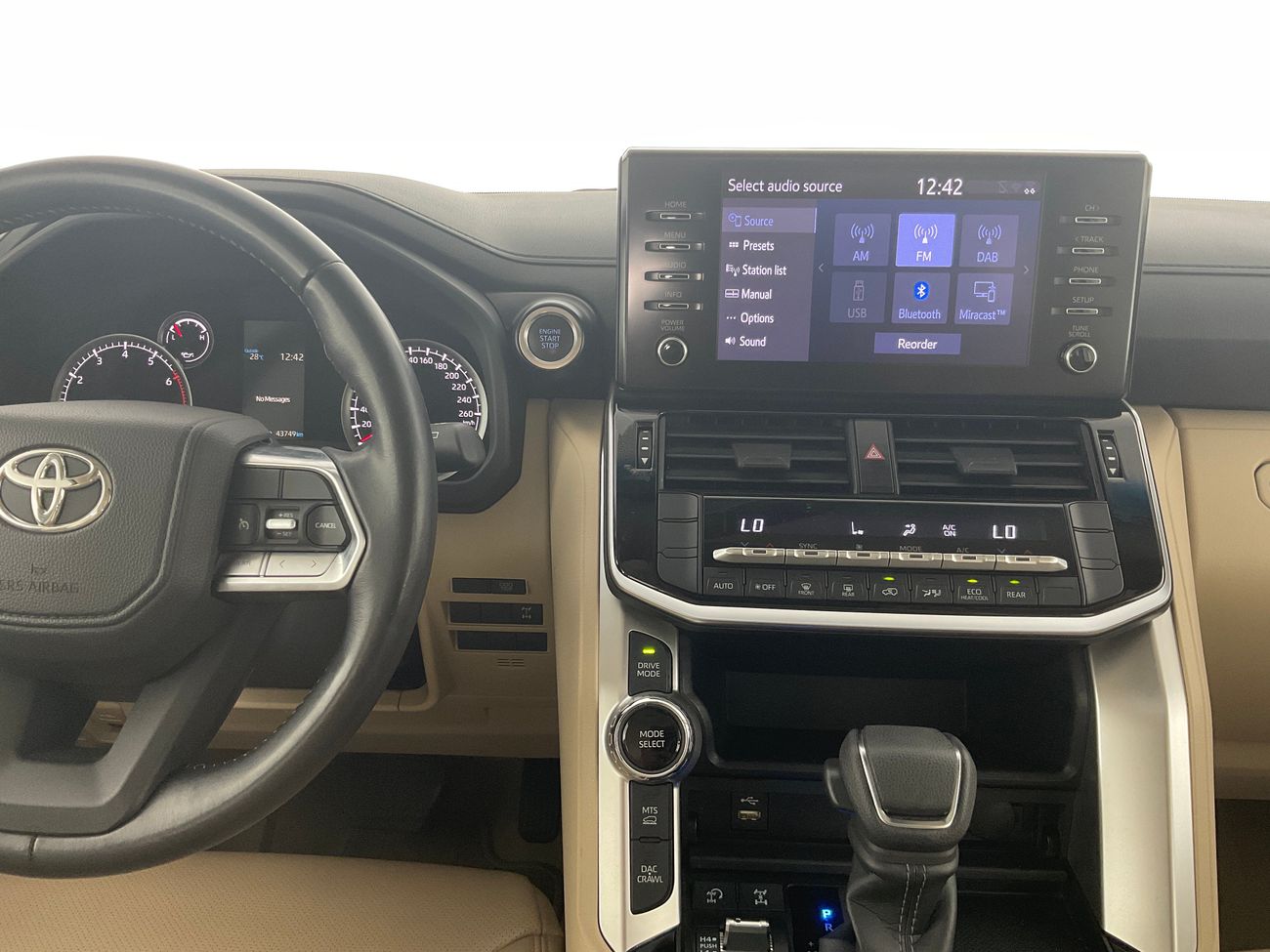 تويوتا لاند كروزر Black Edition (EXR) | شامل الضمان | 0 ﺪﻔﻋﺓ ﺃﻮﻟﻯ