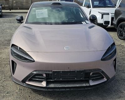 شاومى YU7 Ultra-Long-Endurance High-Performance Four-Wheel Drive Max Edition