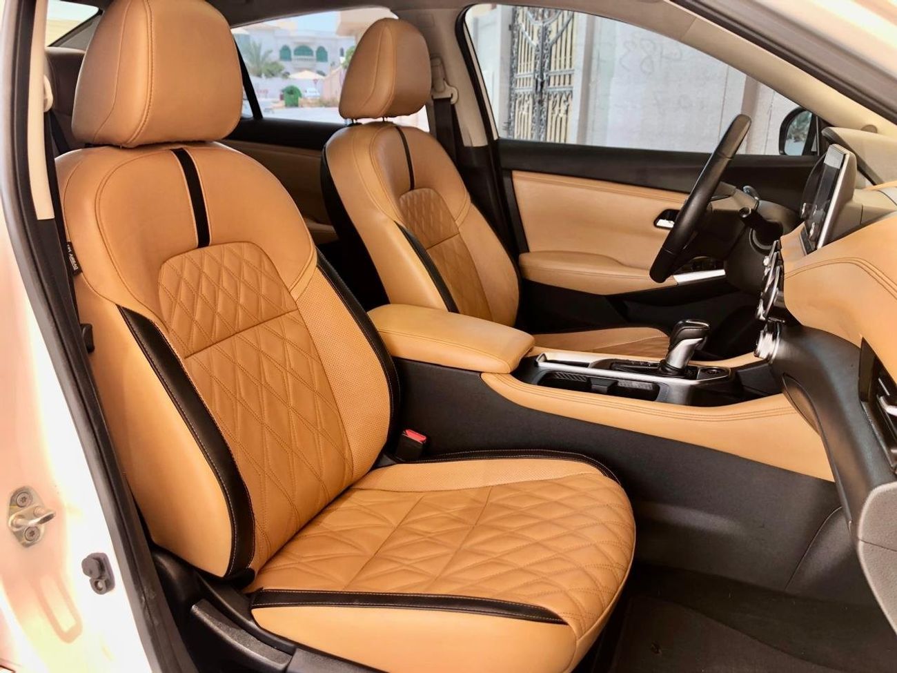 Nissan Sentra SL Nissan Sentra SV 2020-USA top of range ‎نيسان سينترا sv 2020 وارد أعلى مواصفات  2.0L V4