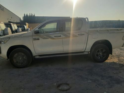 تويوتا هيلوكس HILUX 2.4L AT 2.4 لتر عند امتلاء الخزان 2026