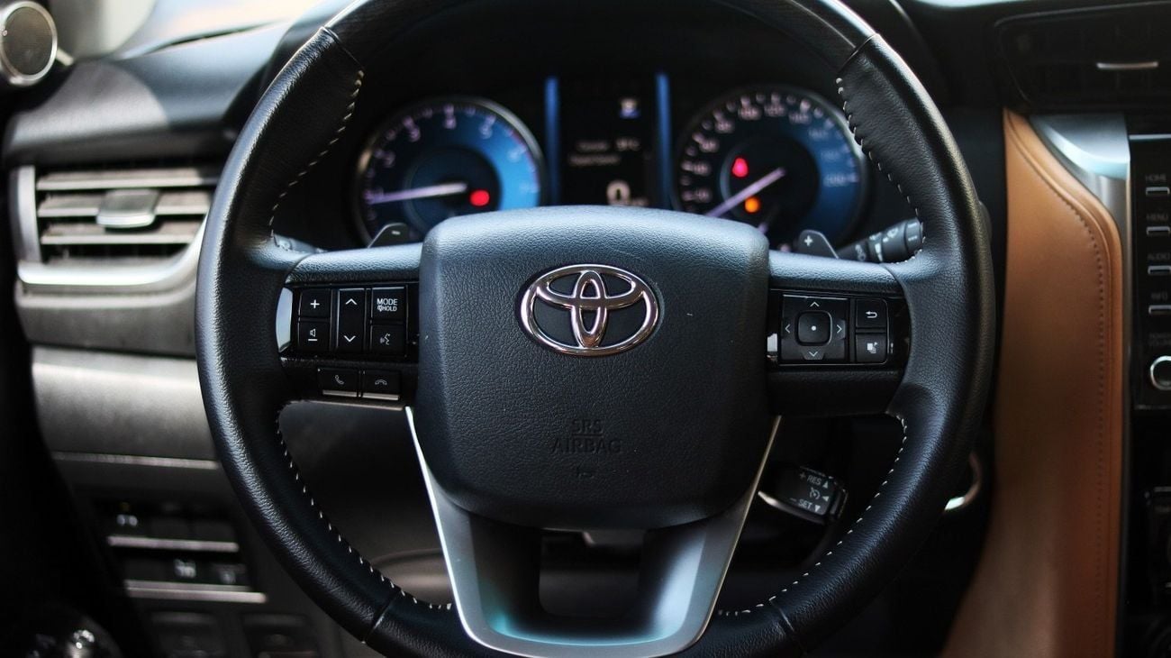 Toyota Fortuner VXR | Complete Service History | Free Agency Warranty | Zero Downpayment Support