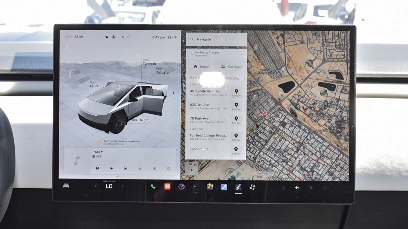 تسلا سايبرتراك Tesla Cybertruck / 2024