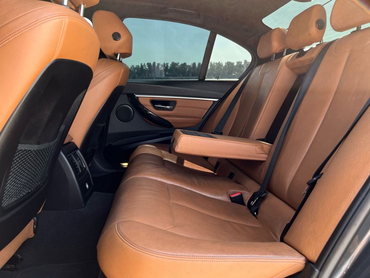 بي أم دبليو 330i Std 2.0L German import