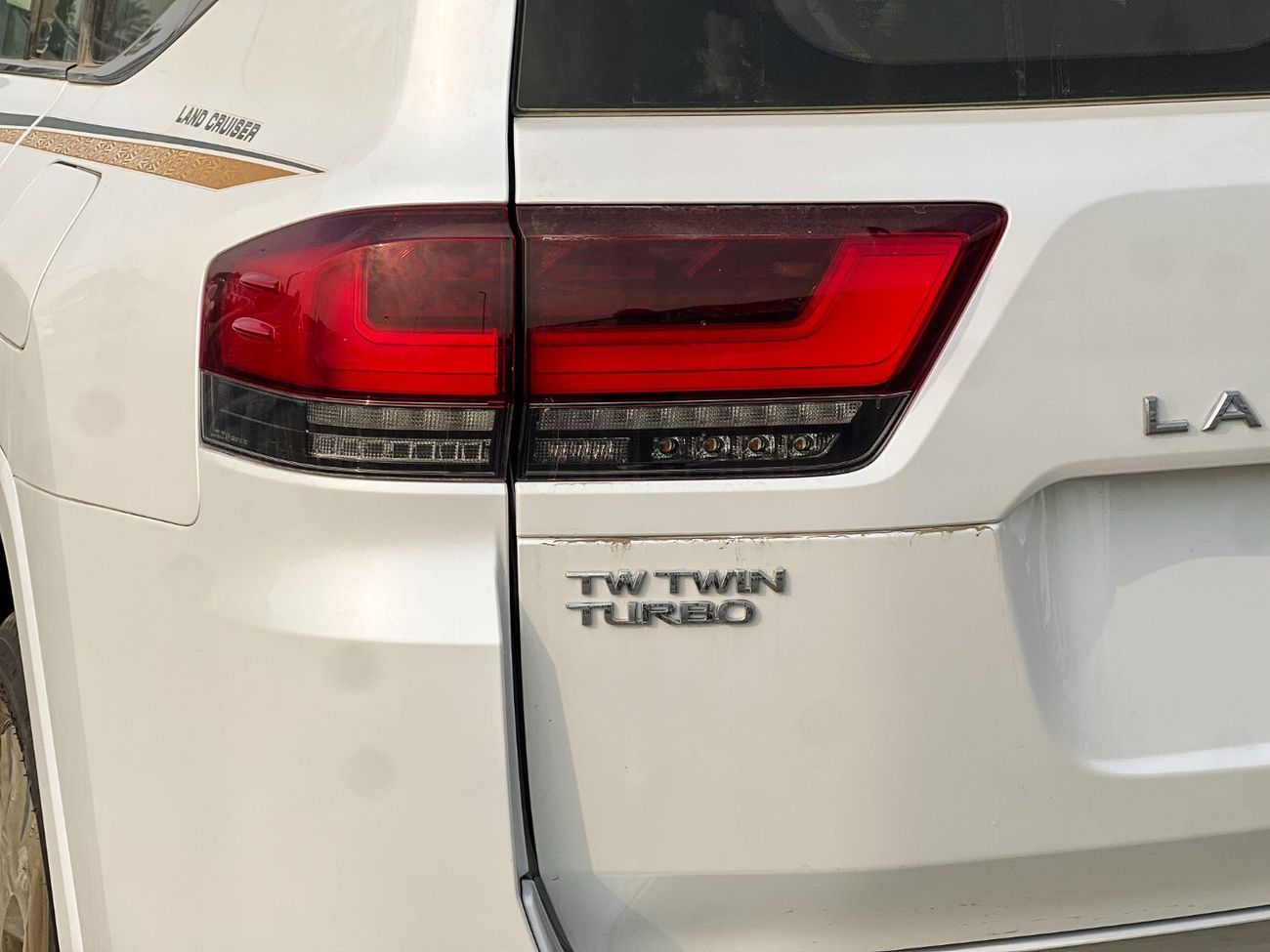 Toyota Land Cruiser EXPORT ONLY - Toyota LC300 VXR 3.3L DSL (Highest Specification)