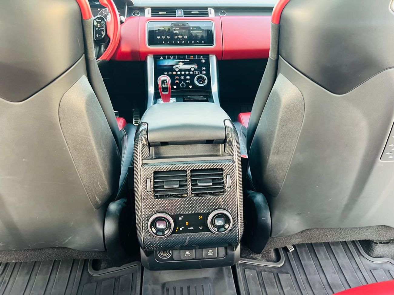 Land Rover Range Rover Sport SVR Carbon Edition 5.0L