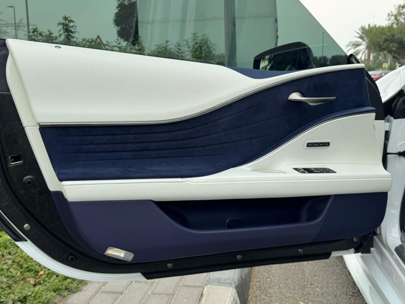 Lexus LC500 Sport 5.0L CANADA SPEC NEAT AND CLEAN