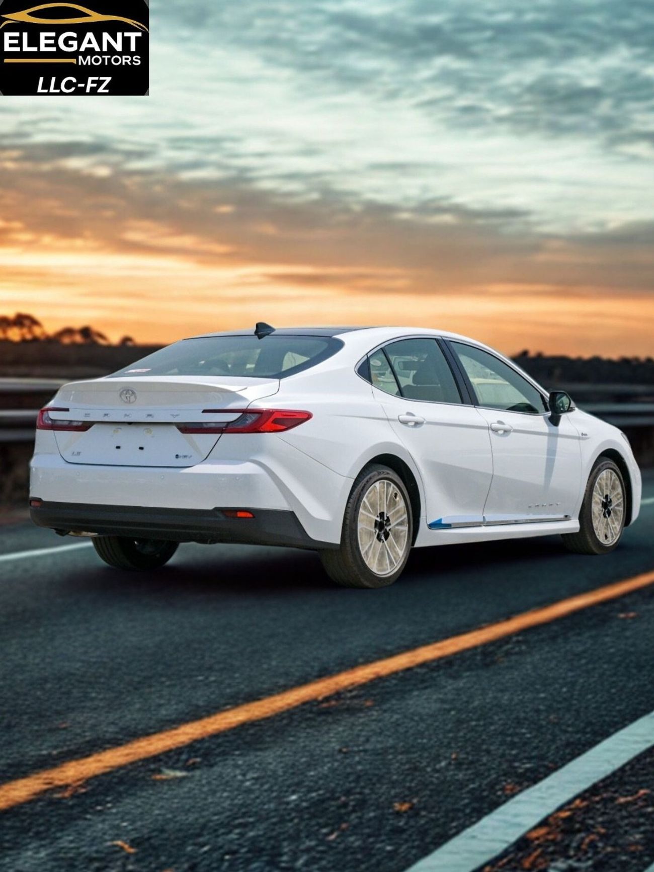 Toyota Camry CAMRY LE 2.5 hybrid