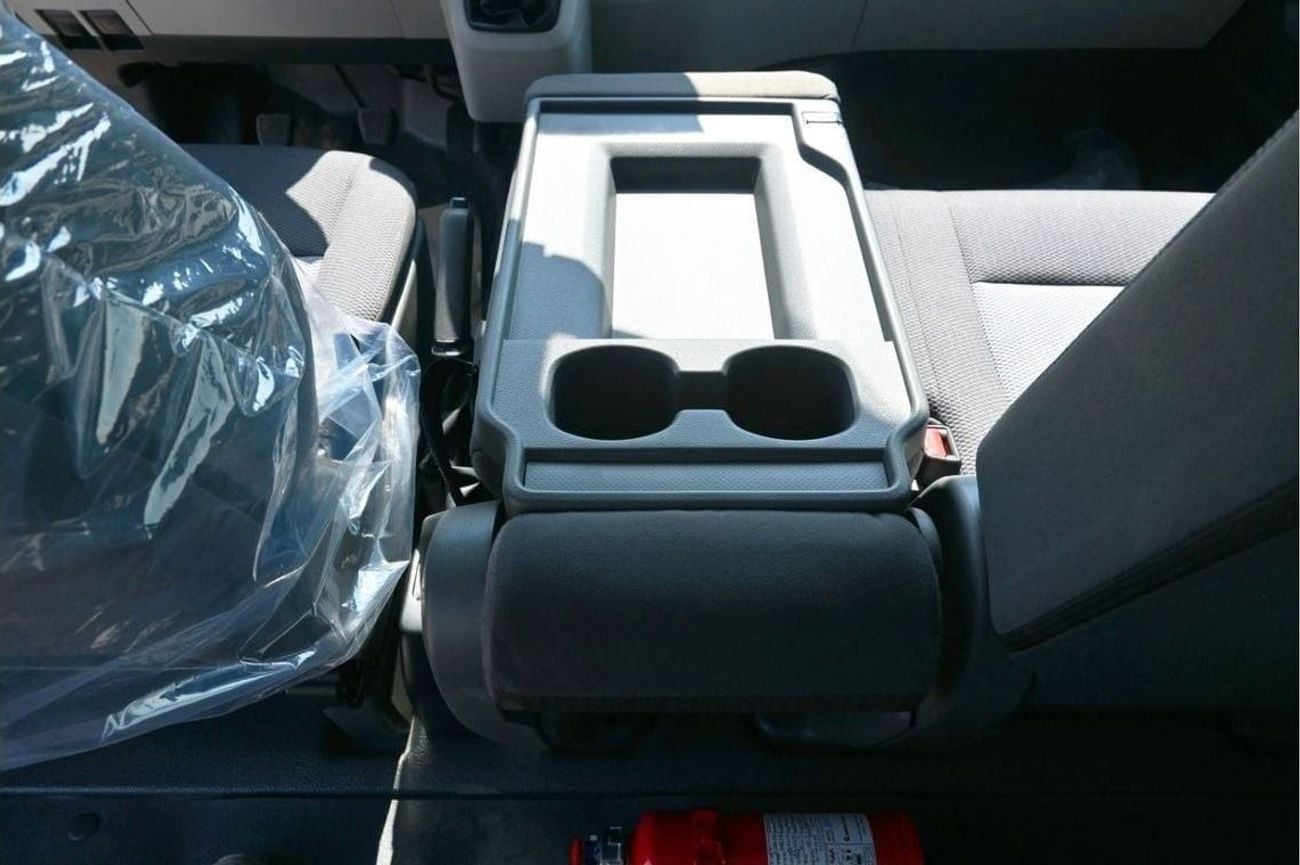 تويوتا هاياس HIACE 2025 3.5L VAN PETROL MANUAL TRANSMISSION