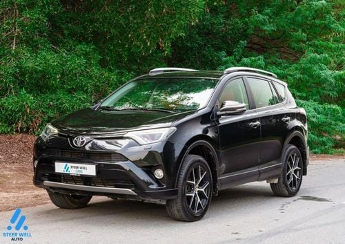 Toyota RAV4 VXR 2.5L FWD Petrol A/T / GCC Specs / Low Mileage / Well Maintained / Book Now!