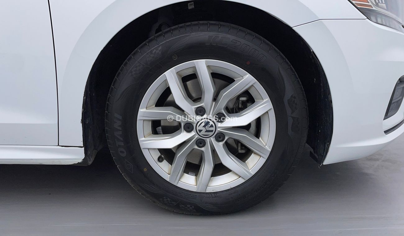 Volkswagen Passat S 2.5 | Under Warranty | Inspected on 150+ parameters