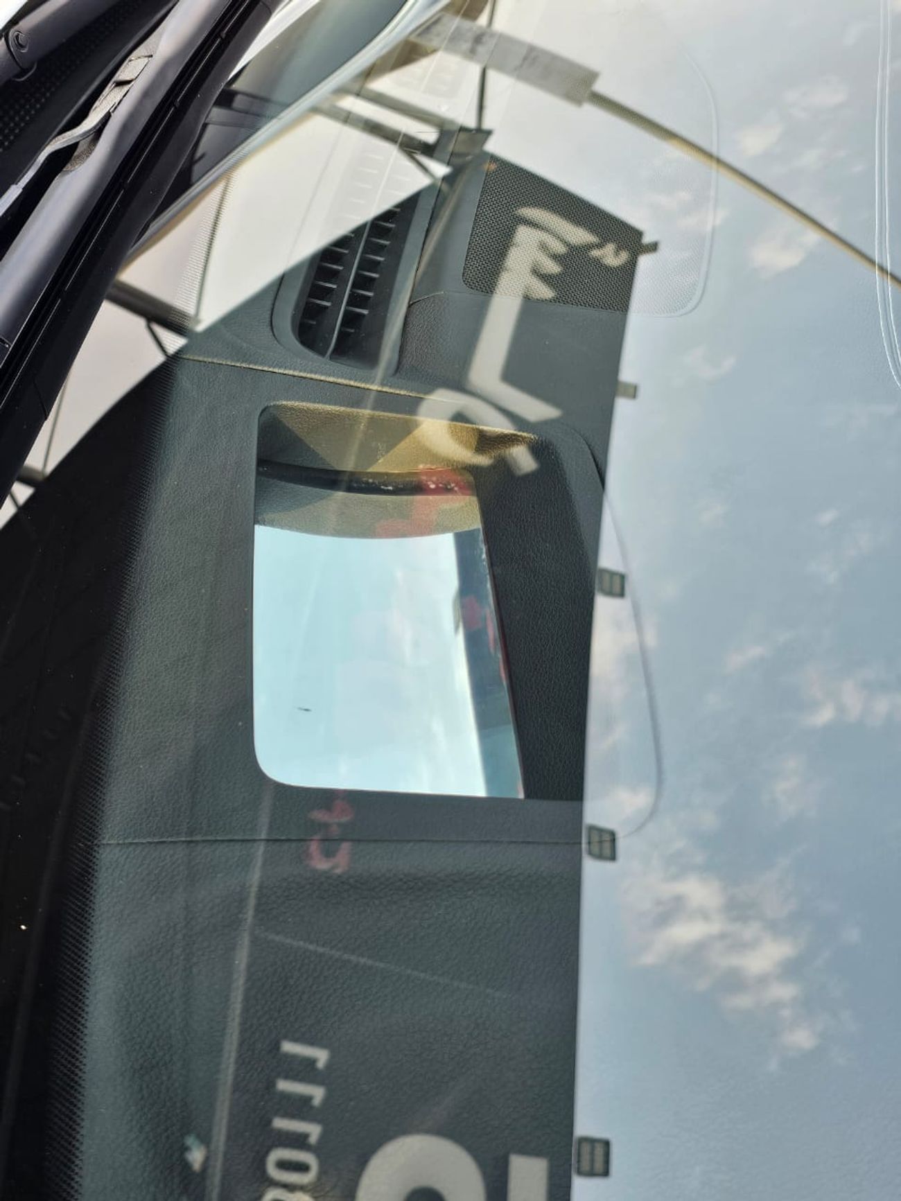 جينيسس G70 Prestige 2.0L RWD