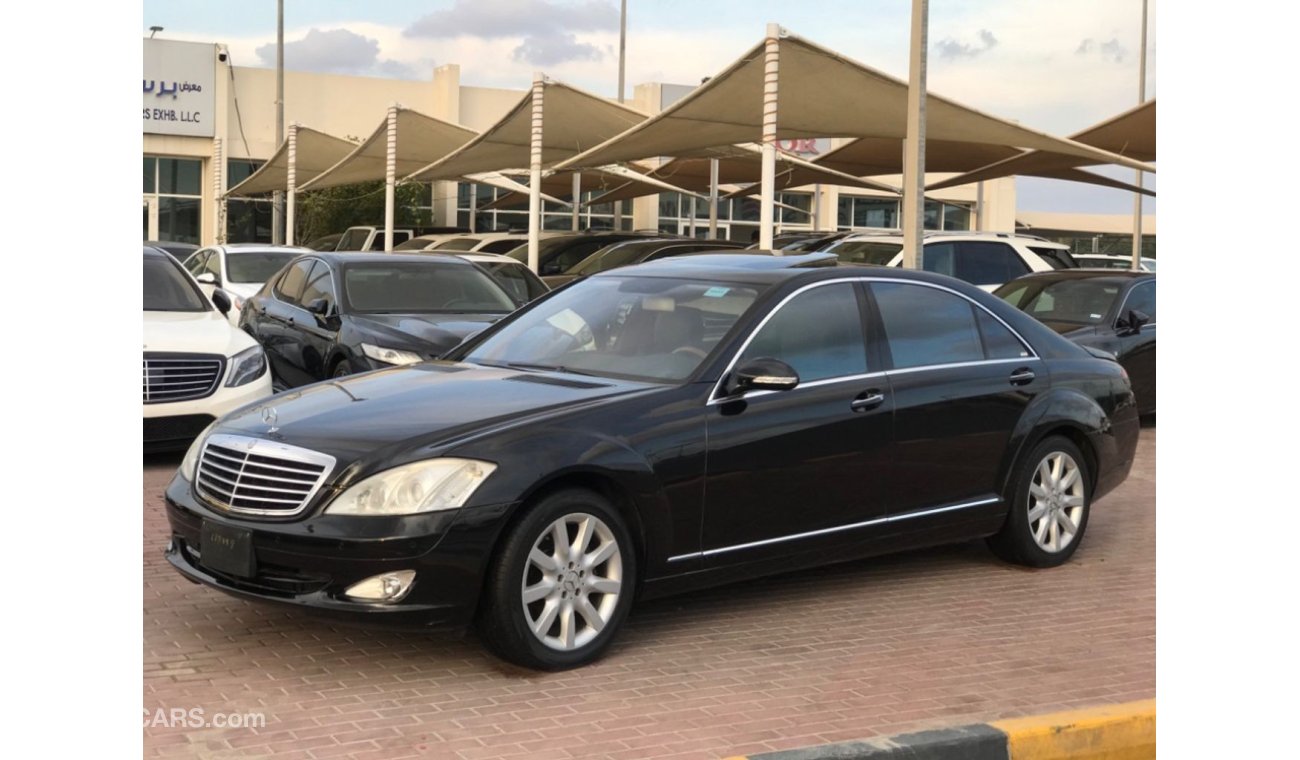 مرسيدس بنز S 500 الشارقة