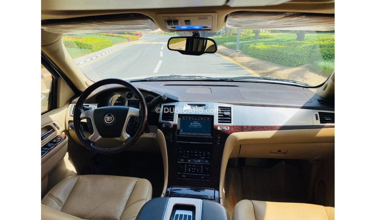 كاديلاك إسكالاد كاديلاك اسكاليد 2011 فل ابشن خليجي بحاله ممتازه بدون حوادث