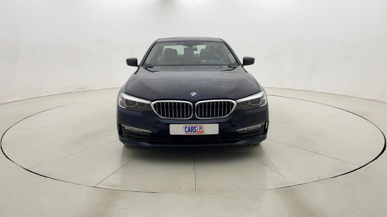 BMW 520i EXCLUSIVE 2 | Zero Down Payment | Home Test Drive