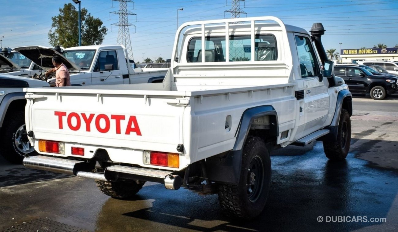 Toyota Land Cruiser Pick Up 4.5L Diesel V8 Right Hand Drive right hand drive single cab pick up diesel manual for export