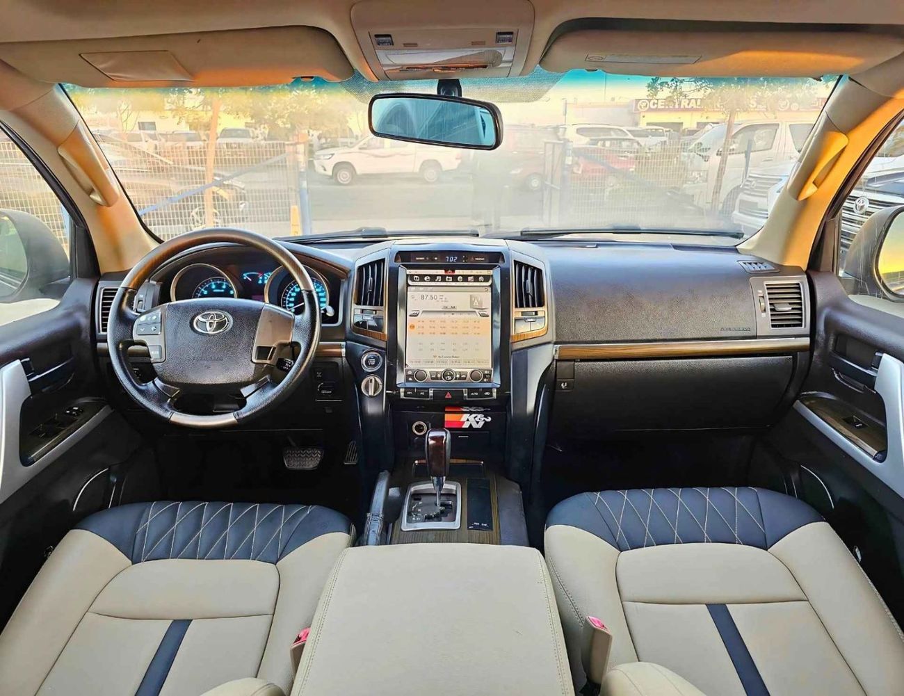 Toyota Land Cruiser LANCDCRUISER 5.7 BIG ENGINE/  SHAPE 2021/ FULL OPTION / EXPORT ONLY / LOT#46060