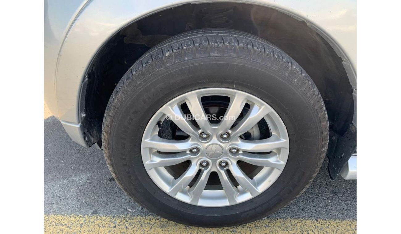 Mitsubishi Pajero Mitsubishi pajero 3.8 2013 full options no 1