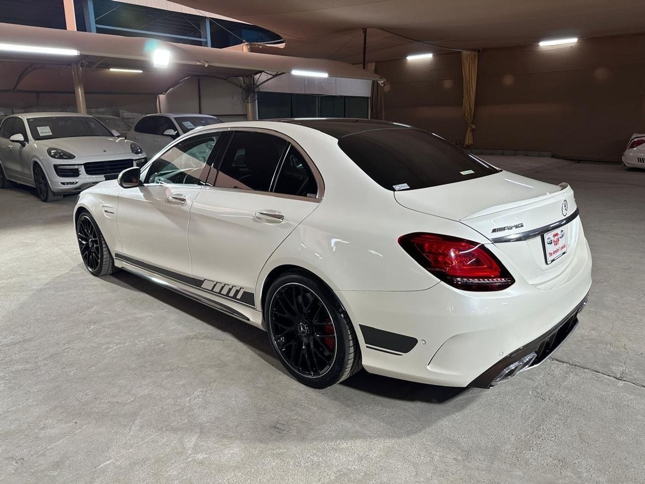 مرسيدس بنز C 63 S  SAFARI T1 Std 4.0L Sedan