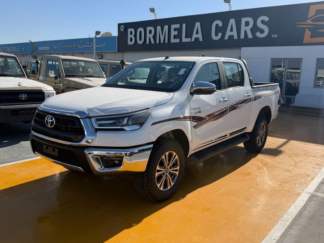 Toyota Hilux SR5 S-GLX D-4D Automatic . Diesel 2.8L 4Cyl